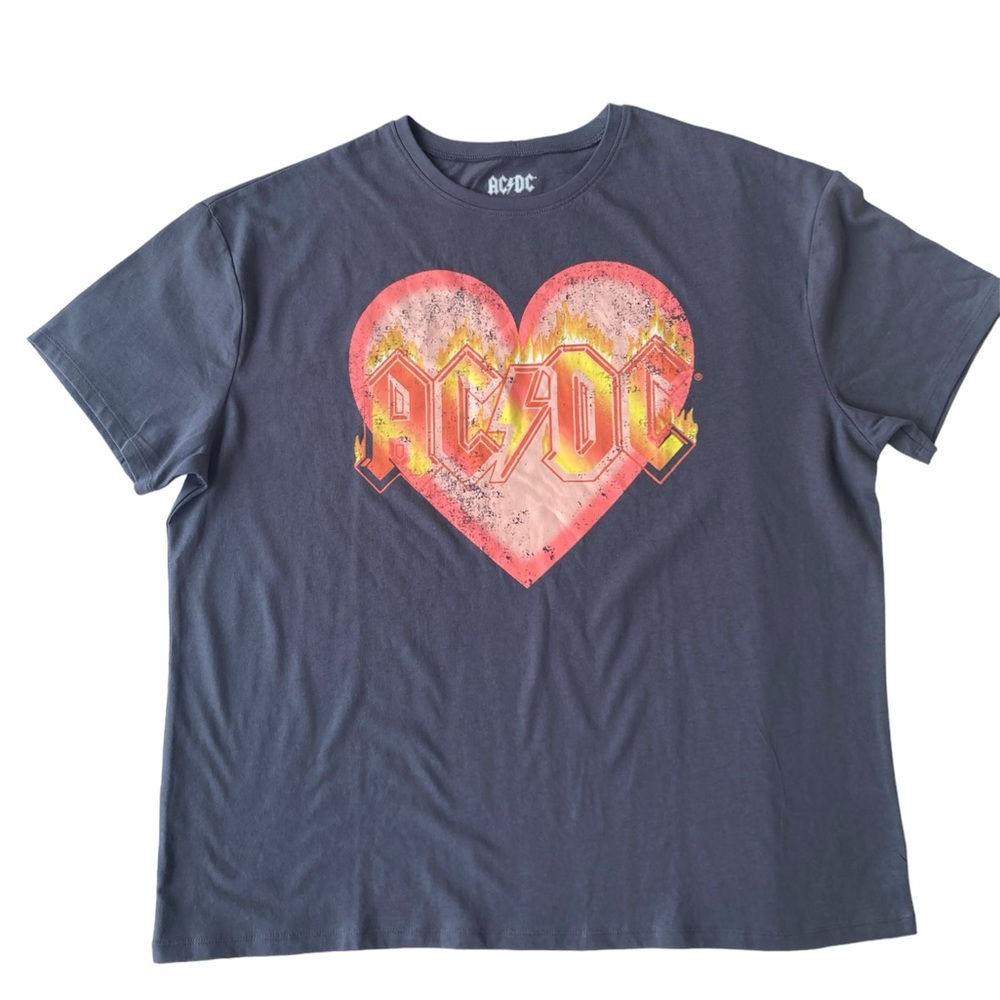 AC/DC T-Shirt Gray Heart Flame Fire Rock & Roll Perryscope Productions New Large